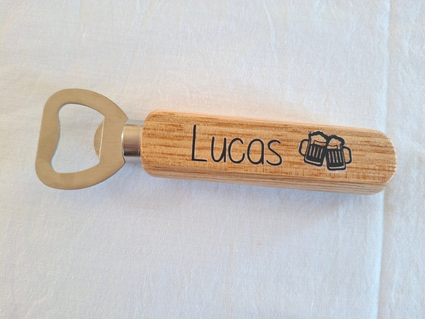 Décapsuleur en bois personnalisé avec prénom – cadeau apéro convivial