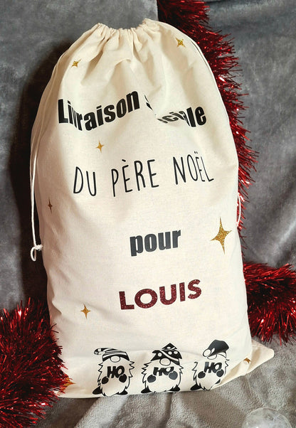 Hotte de Noël personnalisée « Livraison spéciale pour [Prénom] » – Gnomes festifs – Sac cadeau Noël 40 × 60 cm